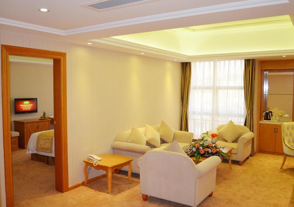 Vienna Hotel Shiyan Guangming Road Shenzhen Exterior photo